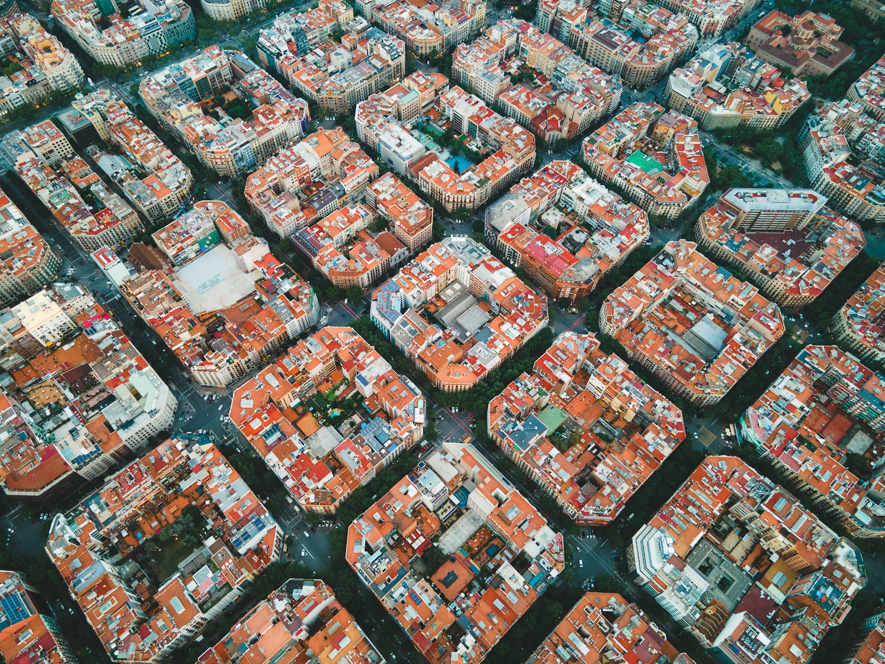 Kentsel dokuyu ve sokakların ilişkisini gösteren temsili şehir fotoğrafı